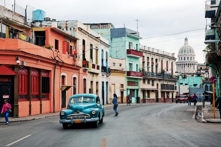 Début de l'histoire : découverte de Cuba